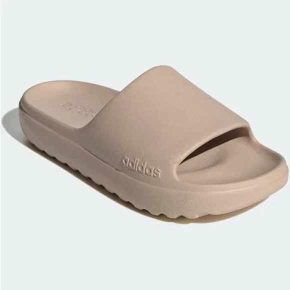 adidas Adilette Lumia Slides tan sandals flip flops sporty casual 8 women - Picture 1 of 4